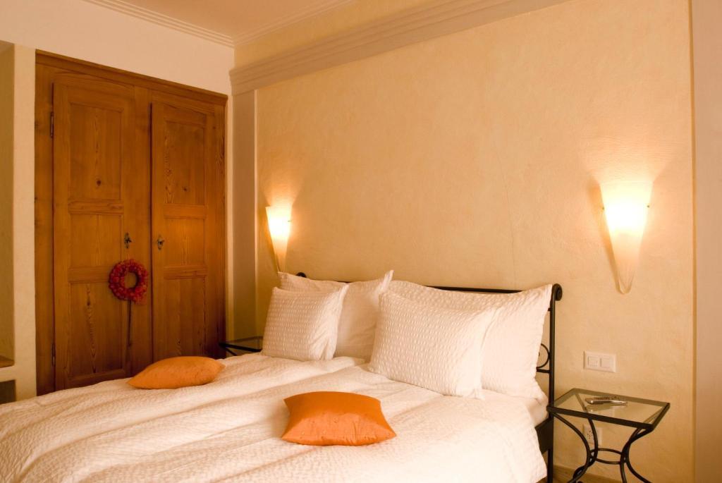 Romantik Hotel Landhaus Liebefeld Koniz Bilik gambar