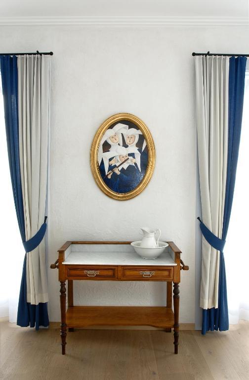 Romantik Hotel Landhaus Liebefeld Koniz Bilik gambar