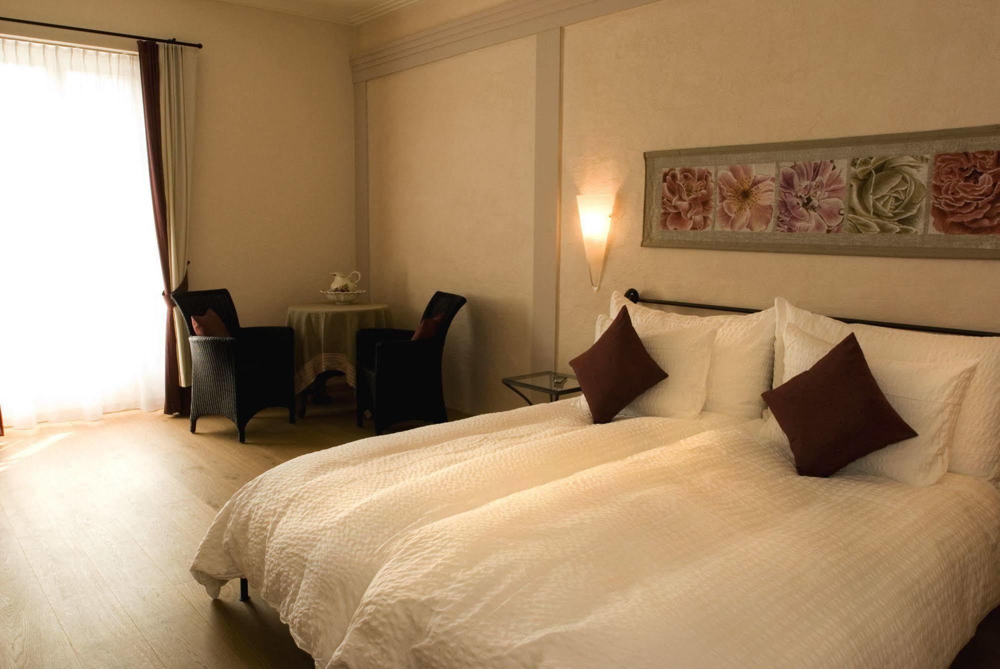 Romantik Hotel Landhaus Liebefeld Koniz Luaran gambar